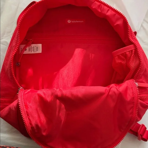 Lululemon Athletica Vibrant Red Backpack Mini Club Patch - Picture 5 of 5